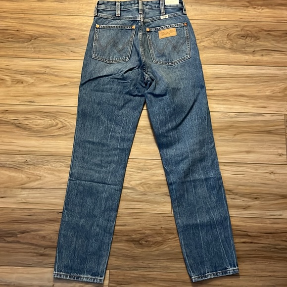✅✅Wrangler Walker High Rise Slim Jean 30 x 28 - Picture 6 of 10